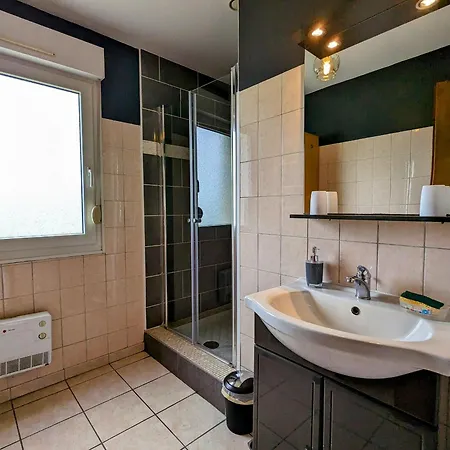 Spacieux Avec Cheminee, Proche Nature, Accessible Pmr, Ideal Famille Et Motards - Fr-1-589-34