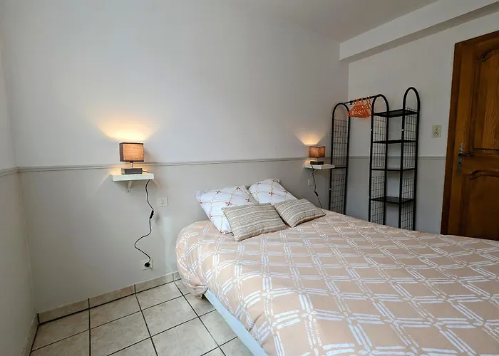 Prázdninový dům Spacieux Avec Cheminee, Proche Nature, Accessible Pmr, Ideal Famille Et Motards - Fr-1-589-34 *